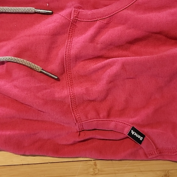 Bench sweater - Picture 2 of 4